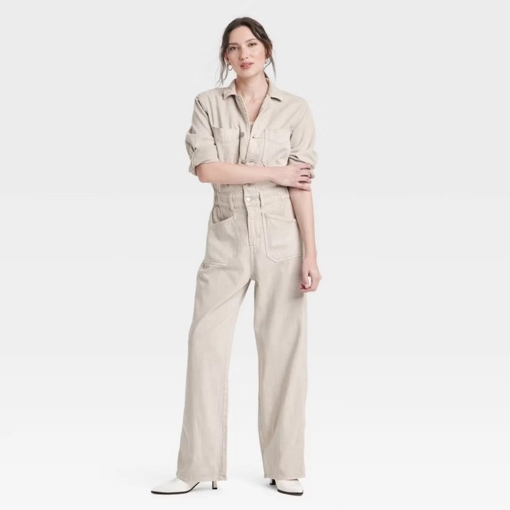 Beige Utility Jumpsuit in size 4 , 6 , and 8